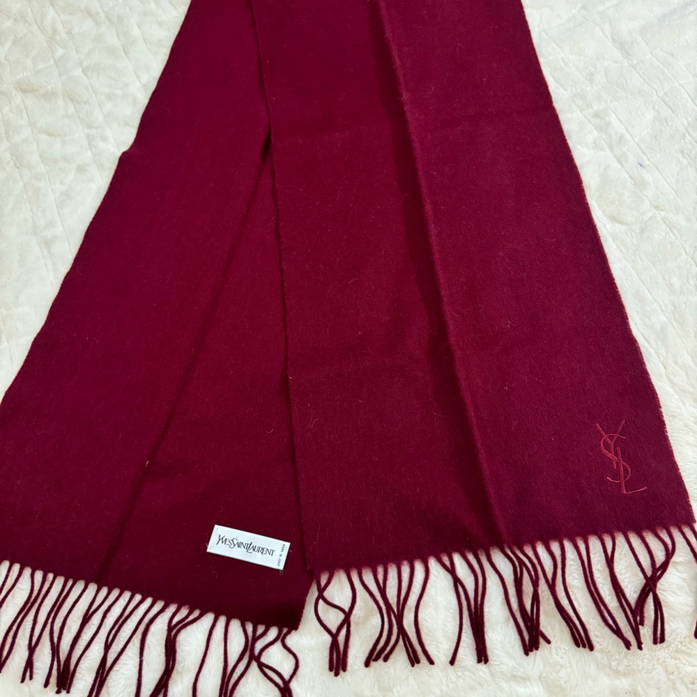 YSL BURGUNDY WINE SCARF 12 x 70. Wool and cashmere.